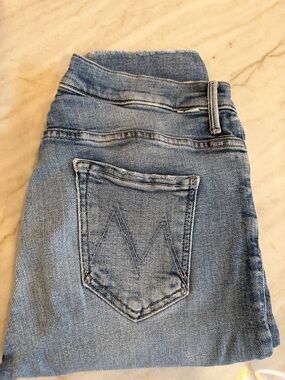 Mother The Fly Cut Stunner Ankle Fray Jeans. Wash: Night on a Shiny White Vespa